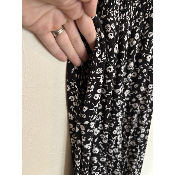 Grayson Jumpsuit Small Black White Floral Flowers Sleeveless Ruched Boho Hippie - Picture 5 of 8
